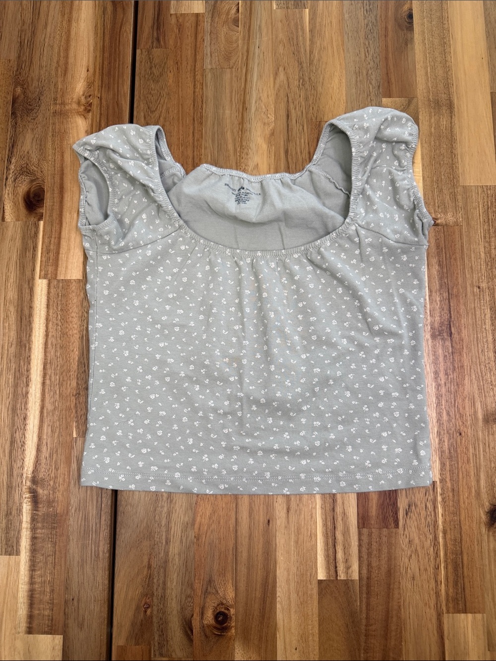 Brandy Melville Cap Sleeve Crop Top